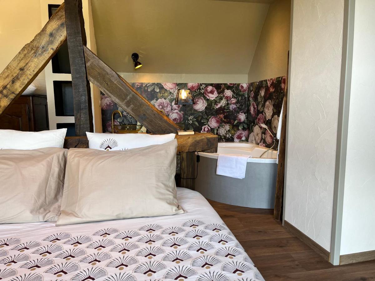 Maison D'Hote Avec Sauna Et Jacuzzi A La Campagne Les Portes du Coglais Экстерьер фото